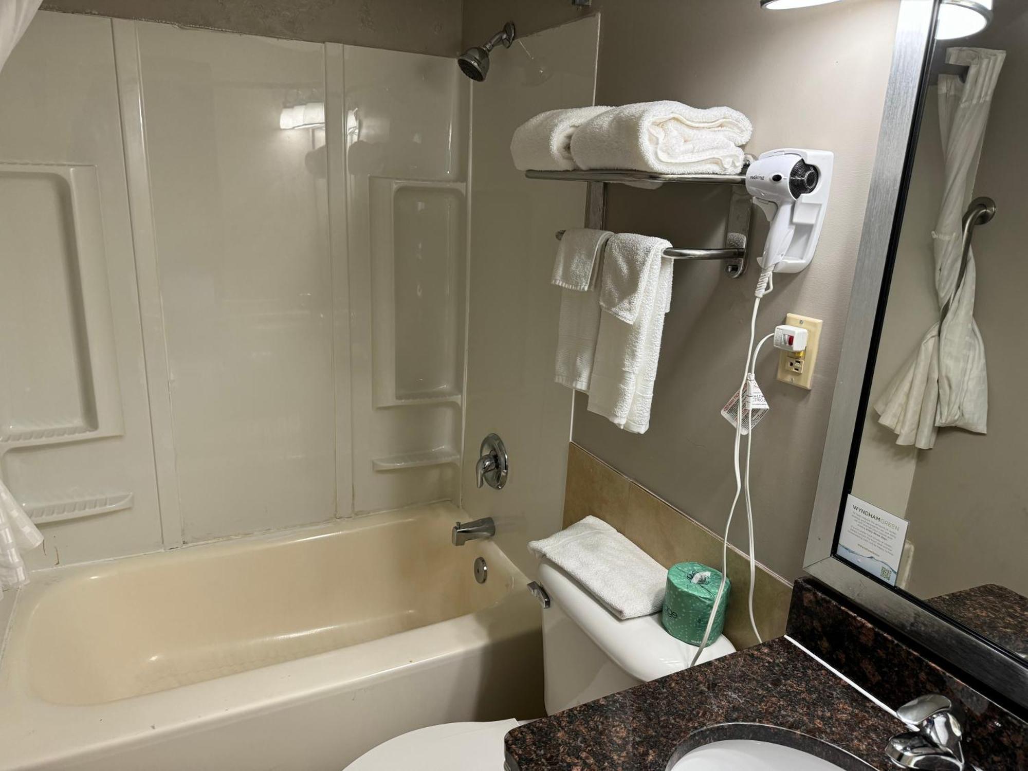 South Ridge Inn North Ridgeville Buitenkant foto